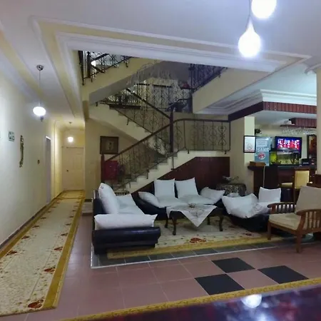 Regum Life Hotel